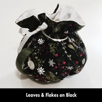 Image 5 of Traditional Round Tea Cozy - Leaves & Flakes on Black