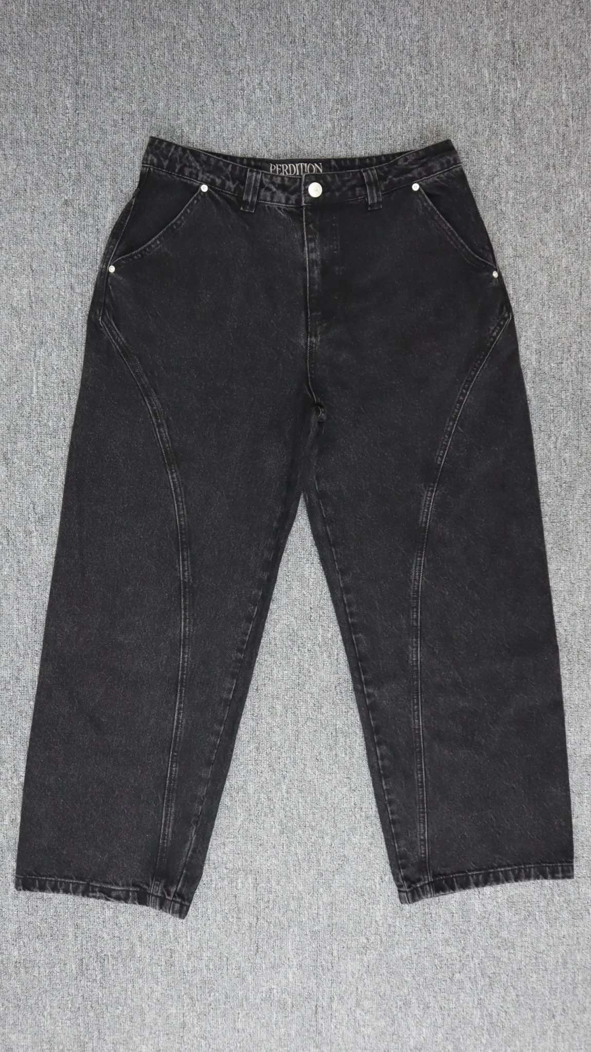 Image of BAGGY JEANS