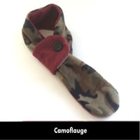 Image 4 of Quick Release Fleece Scarf - Camoflauge with Burgundy