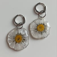 Image 1 of Pendientes Daisy 🌼