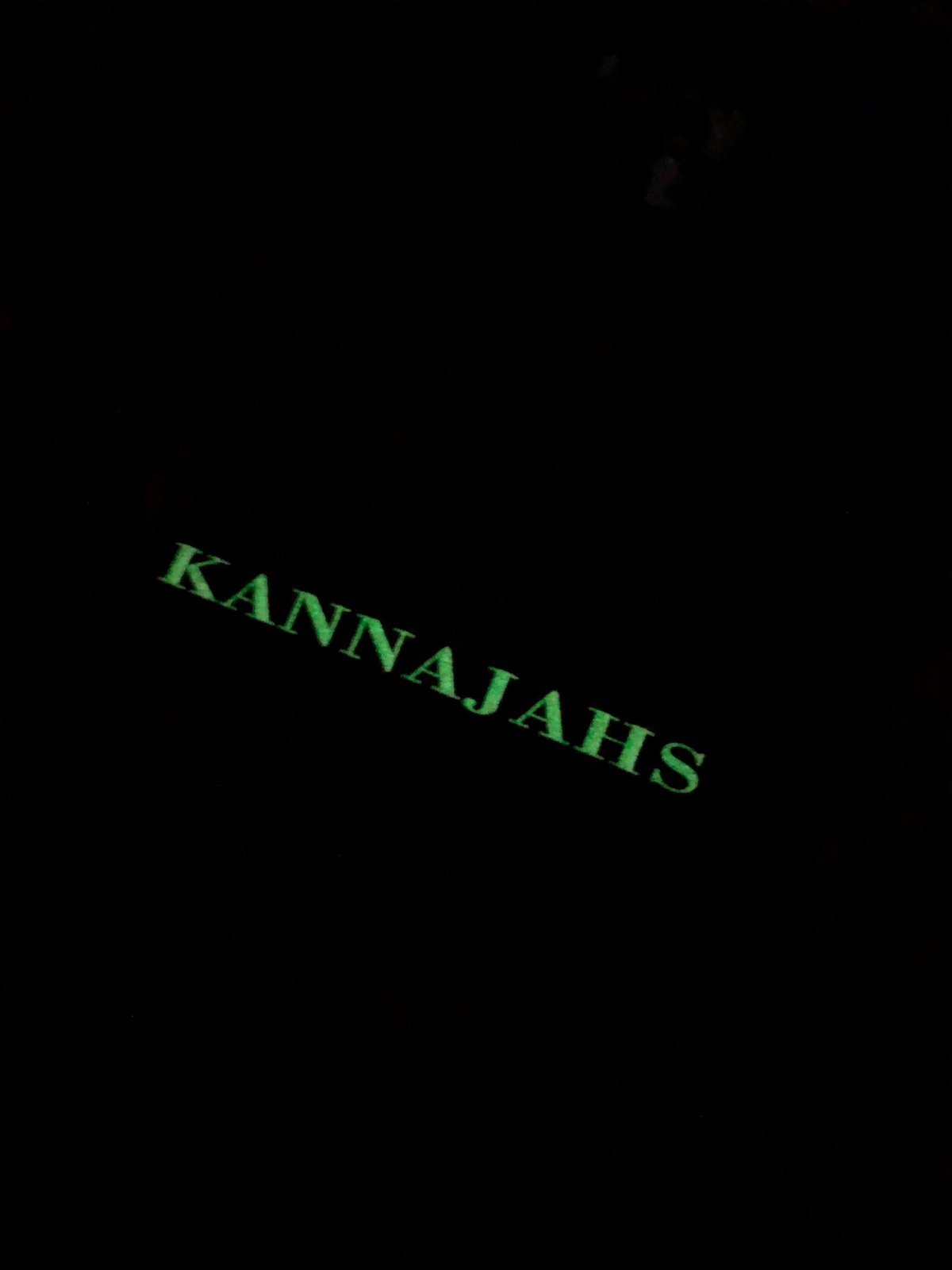 Image of KANNAJAHS GLOW BLACK