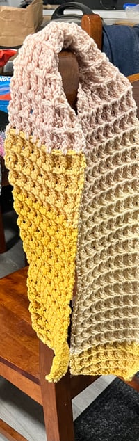 Waffle stitch scarf