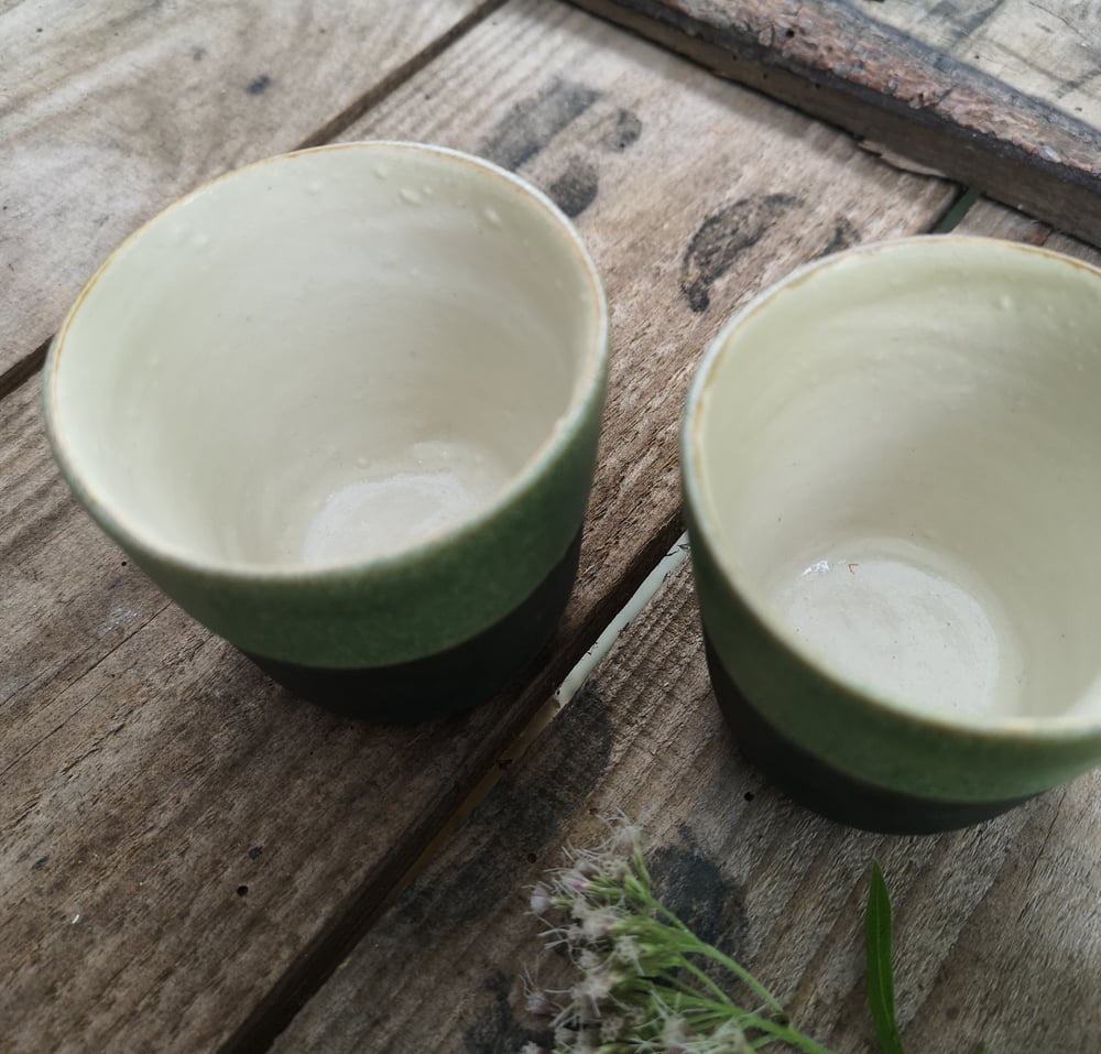 Image of Duo de tasses bicolores