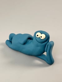 Image 3 of Blue thing chilling