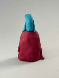 Image 7 of Red thing under a blue thing