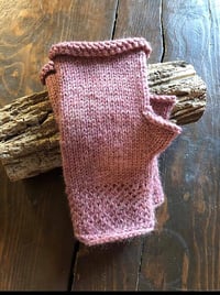 Image 2 of Wrington advanced knitters Gloves and cable cup cosy course