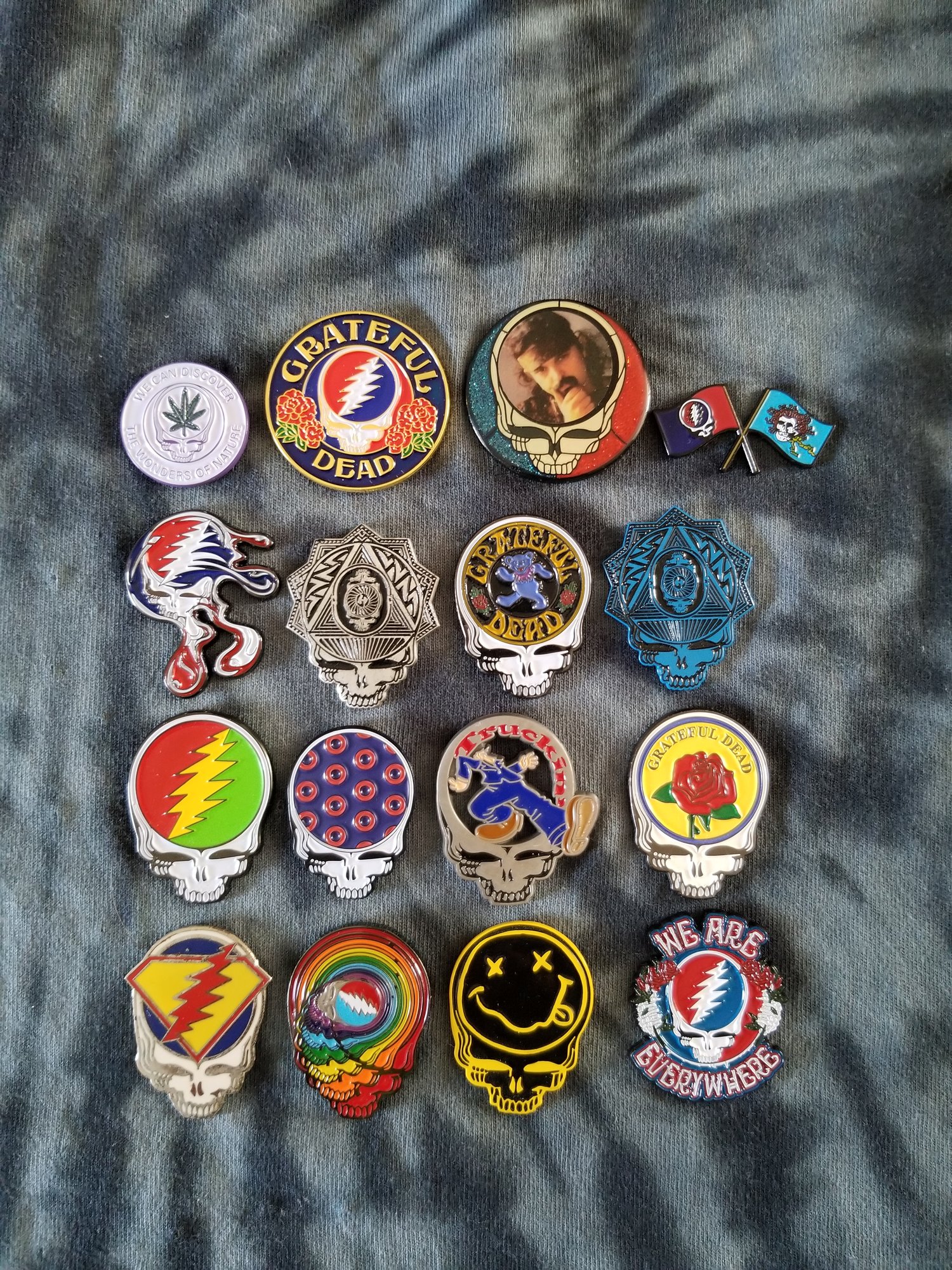 Image of Choose Steal Your Face Pin. Comes with 10 GD Stickers