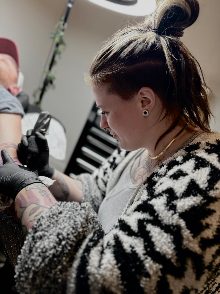 Image of Pay your Deposit for Indie/Savannah