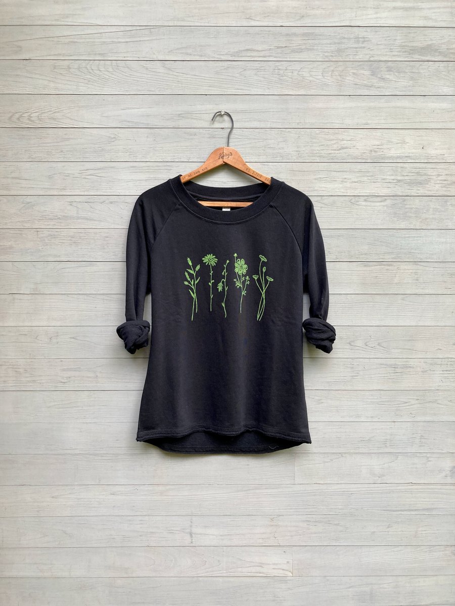 Meadow Flowers Sweatshirt | Nic and the Newfie Meadow Flowers Sweatshirt | Nic and the Newfie