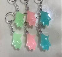 Image 4 of GUMMY BUDDY KEYCHAIN