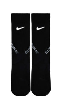 Image 3 of Supreme/Nike Crew Socks [2024]