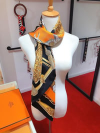 Image 8 of Hermeș Silk Scarf