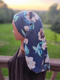 Image 4 of Linen Bandana- Navy & Roses