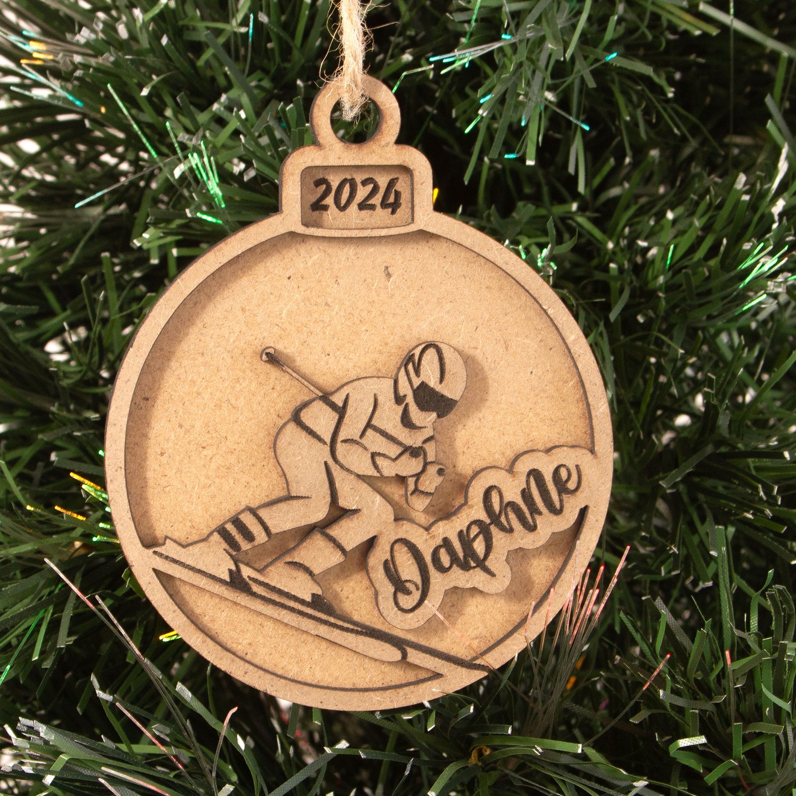 Ornament-Skiing5.jpg?auto=