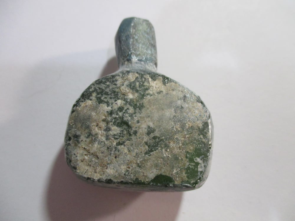 Very Special Offer: Not Advertised Small Roman Bottle FREE with any Purhase from Store Before Dec 15