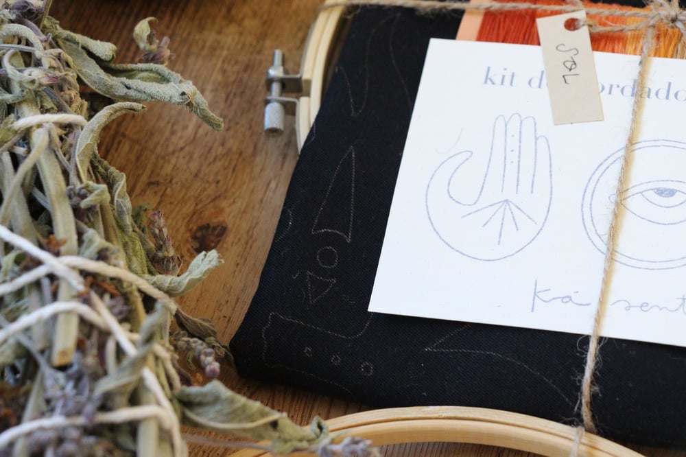Image of kit de bordado recuperado - curso - bolsa de tela ilustrada
