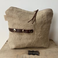 Image 4 of Pochette toile militaire et cuir chocolat. 