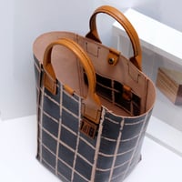 Image 5 of Grid ochre Hand-held Tote