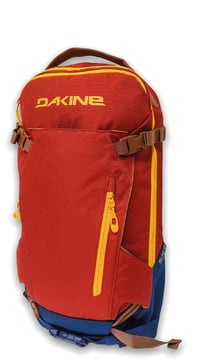 Image 1 of Mochila Dakine Heli Pack 12 en liquidación.