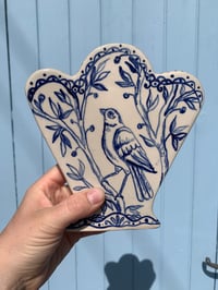 Image 2 of Romantic vase bird meeting