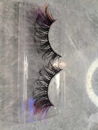 purple and red corner lashes 