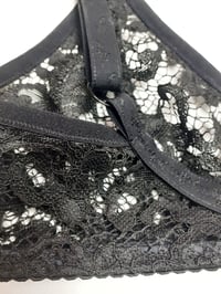 Image 4 of The TOUCH bra in Italian floral lace