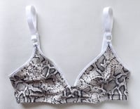 Image 2 of The TOUCH bra in white python print