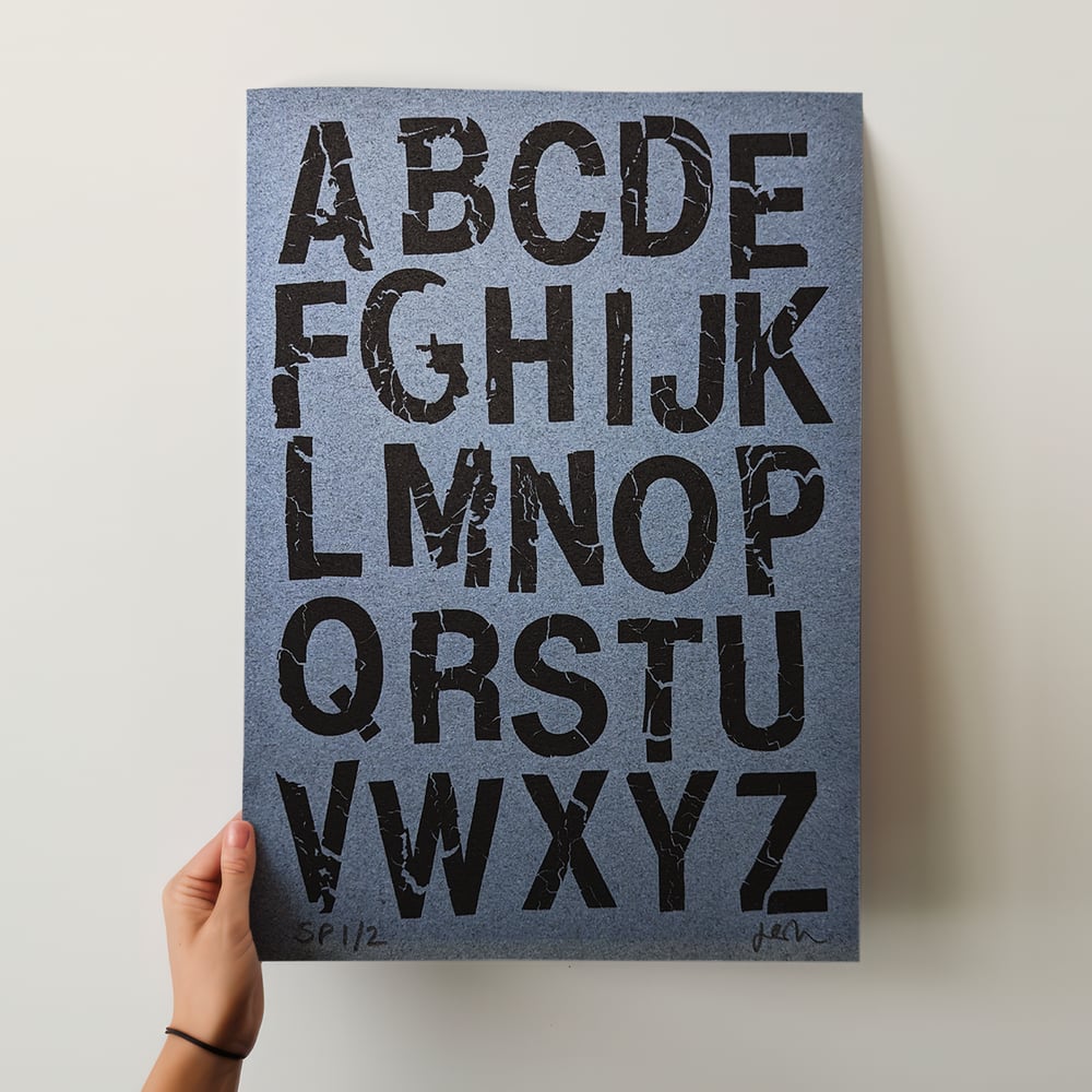 HELFRACTICA Special Print Edition of 2