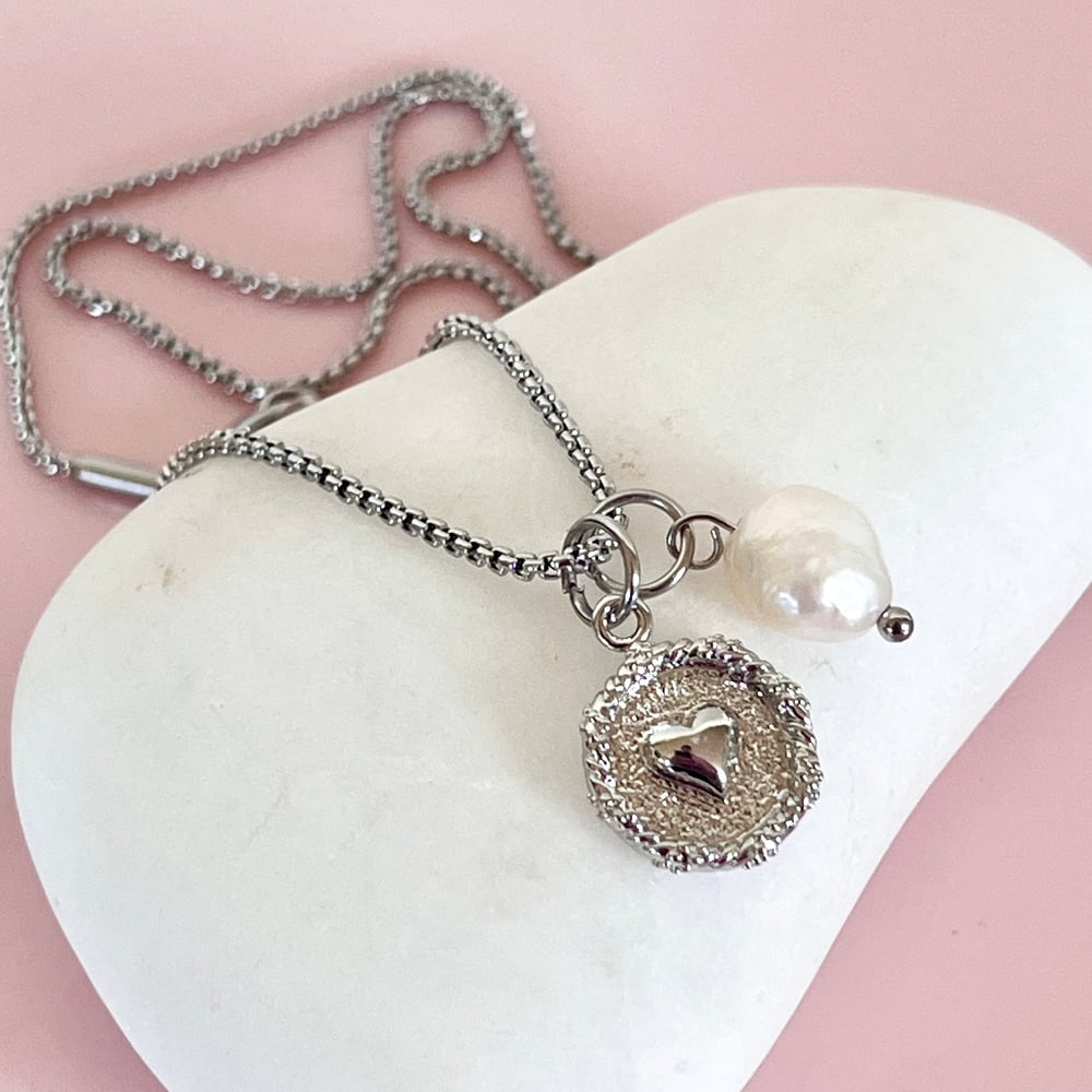 Image of Textured Heart Circle and Pearl Pendant