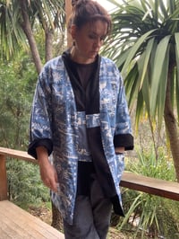 Image 1 of MID LENGTH HAORI COAT - BLACK AND BLUE