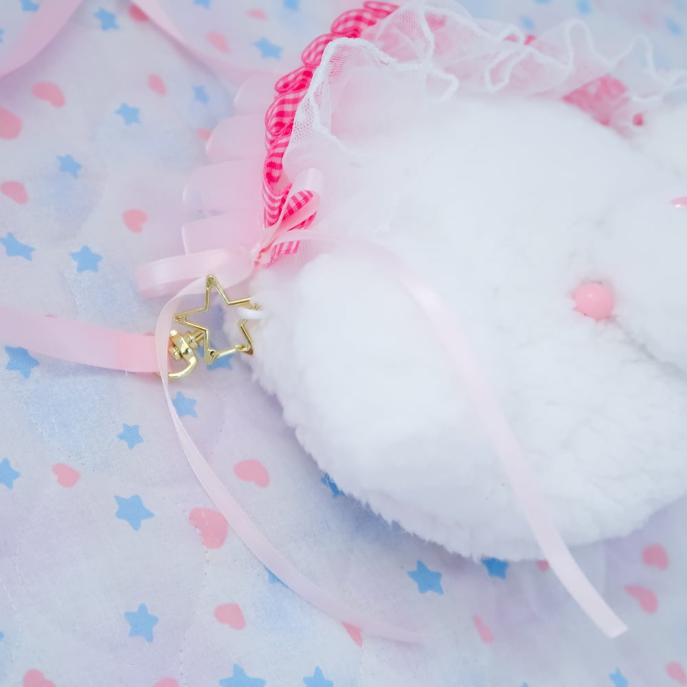 Puppy Pouch: 06