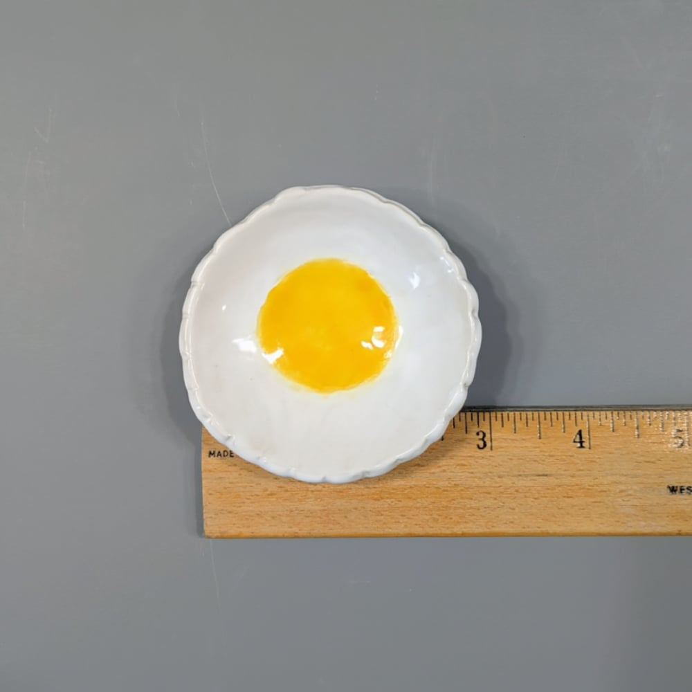 Image of Set of Three Handmade Ceramic Daisy Flower Nesting Bowls