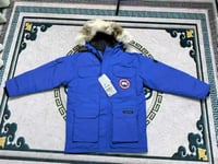 Image 7 of Canada Goöse Jacket