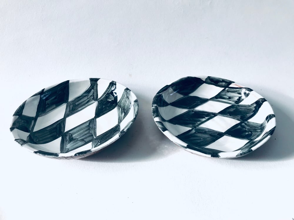 Image of PAIR OF HARLEQUIN SMALL FLAT BOWLS