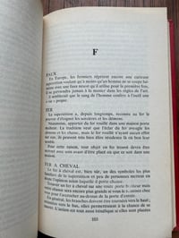 Image 9 of Le dictionnaire des présages et des superstitions, par Phillipa Waring, 1993.