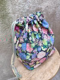 Image 5 of Bolso CAPACHA HORTENSIAS verde