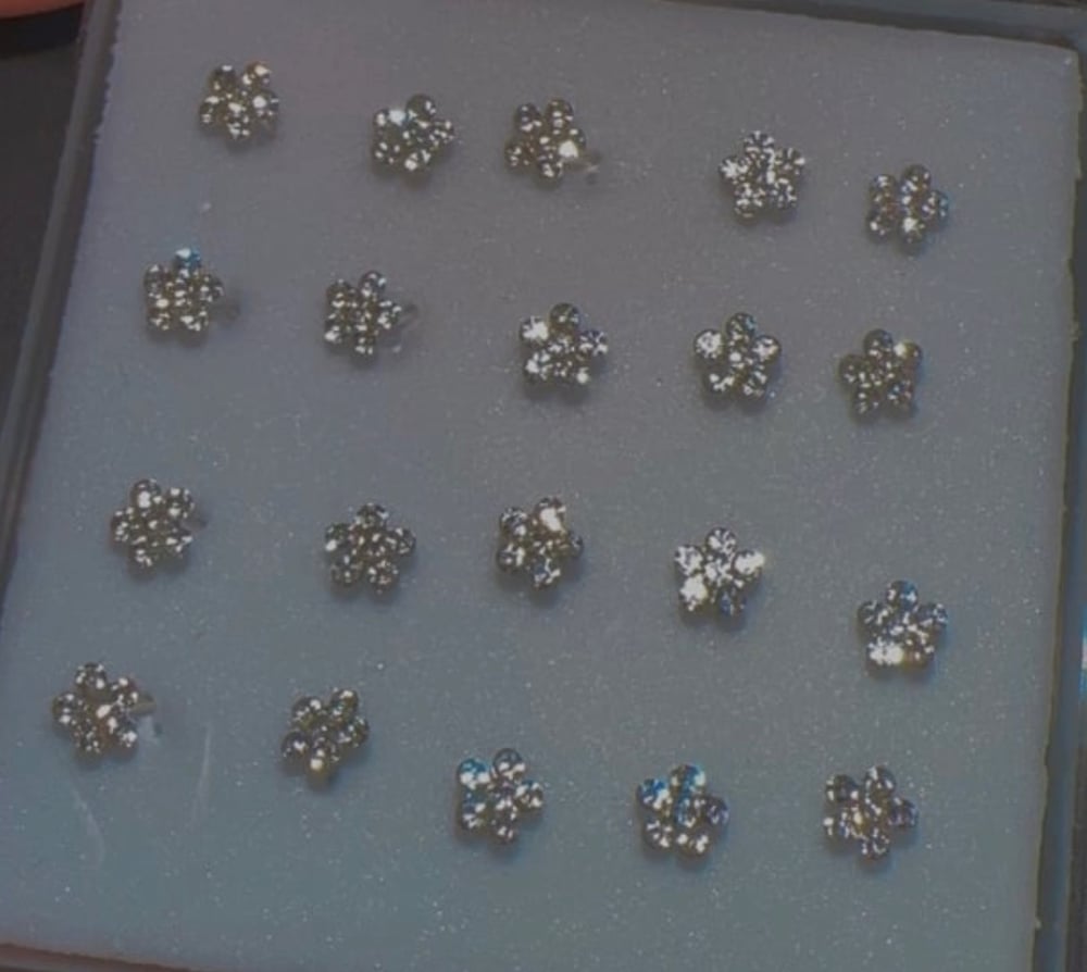 Image of Flower nose rings