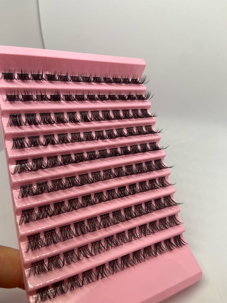Image of 04 cluster lashes