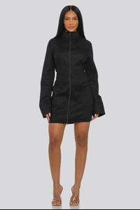 Image 3 of zip me up
