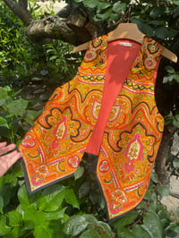 Image 8 of Chaleco feito a man. FOLIADA95. Talla S/M