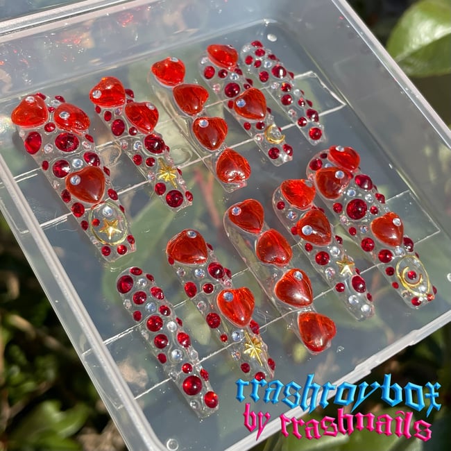 "Queen of Hearts" ❤️ Small