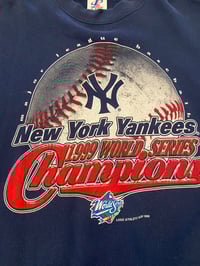 Image 2 of 1998 Yankees WS Champs Crewneck (XL)