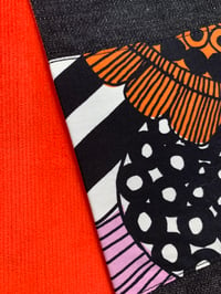 Image 3 of SHOULDER BAG - BLACK AND ORANGE MARIMEKKO