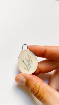 Image 3 of WILD FLOWER PENDANT 02