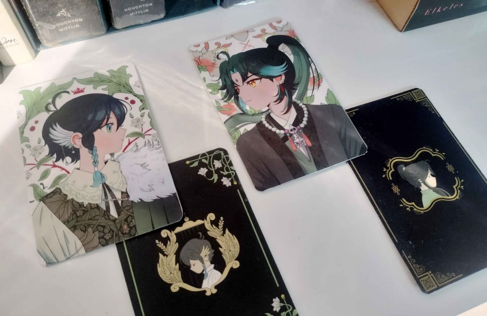 Image of Royal Au Venti and Xiao Photocards