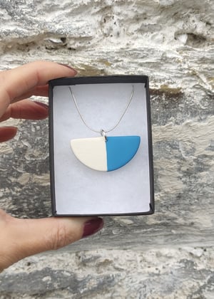 Image of Sky Blue/White Boat Necklace