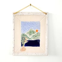 Image 2 of Gravure " Fenêtre sur les montagnes "