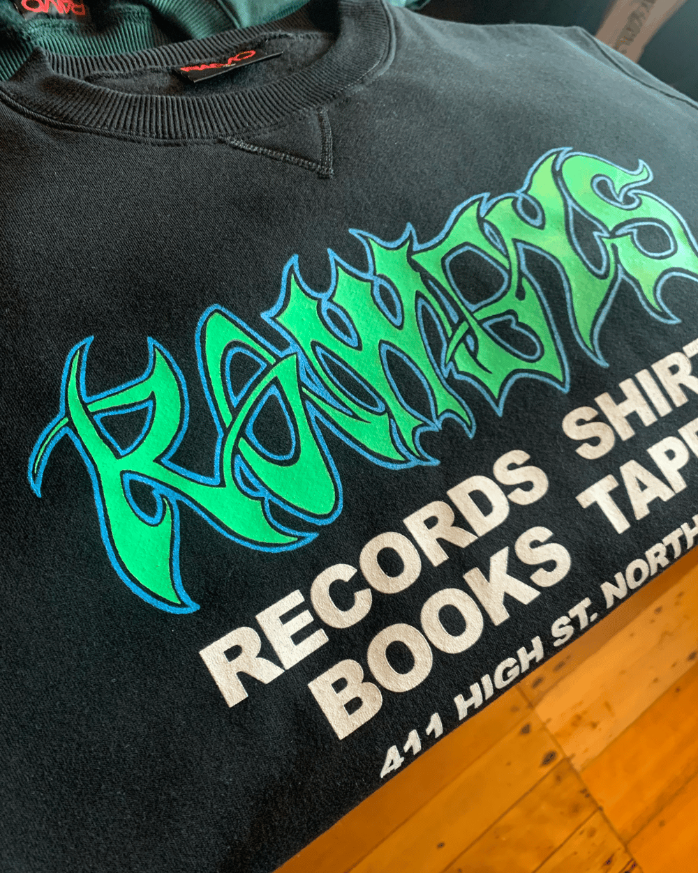 BLACK CREW W/ GREEN/BLUE LOGO