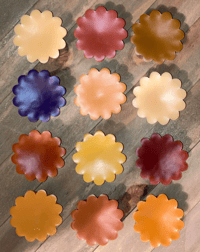 Image 2 of Single Scalloped RTS Wax Melts