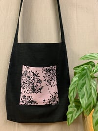 Image 1 of MARKET BAG - BLACK AND PINK BLOSSOM